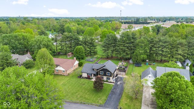 3781 S Creekside Drive, New Palestine, IN 46163