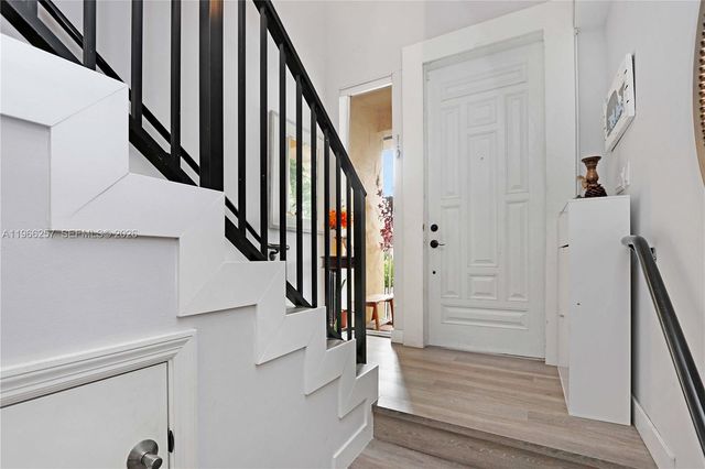 1619 Harrison St, Hollywood, FL 33020