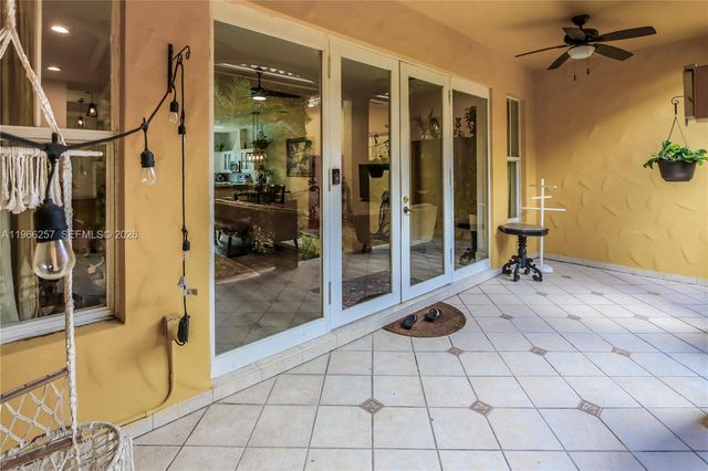 1619 Harrison St, Hollywood, FL 33020