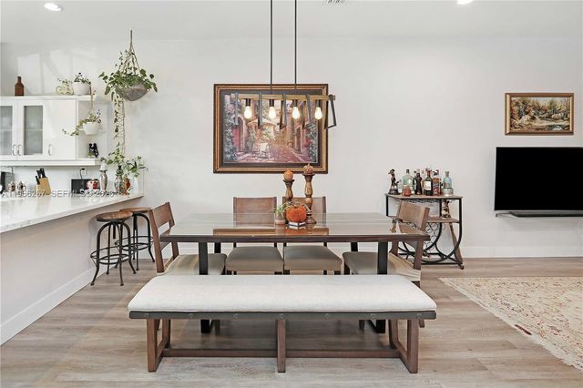 1619 Harrison St, Hollywood, FL 33020