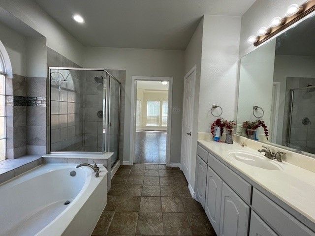 11712 Pheasant Creek Drive, Fort Worth, TX 76244