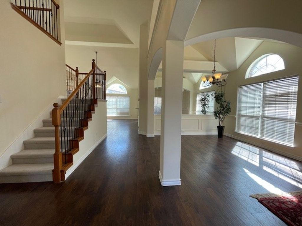 11712 Pheasant Creek Drive, Fort Worth, TX 76244