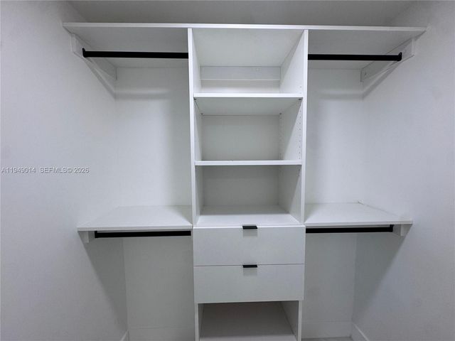 1706 N 45th Ave 1, Hollywood, FL 33021