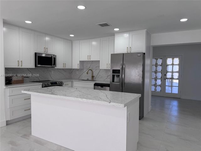 1706 N 45th Ave 1, Hollywood, FL 33021