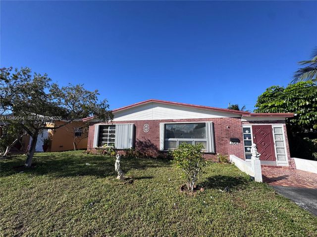 1706 N 45th Ave 1, Hollywood, FL 33021