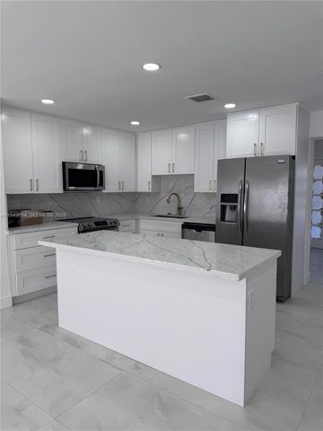 1706 N 45th Ave 1, Hollywood, FL 33021