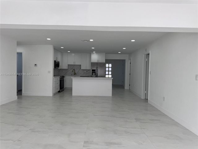 1706 N 45th Ave 1, Hollywood, FL 33021