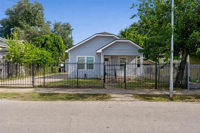 7928 Elvera Street, Houston, TX 77012