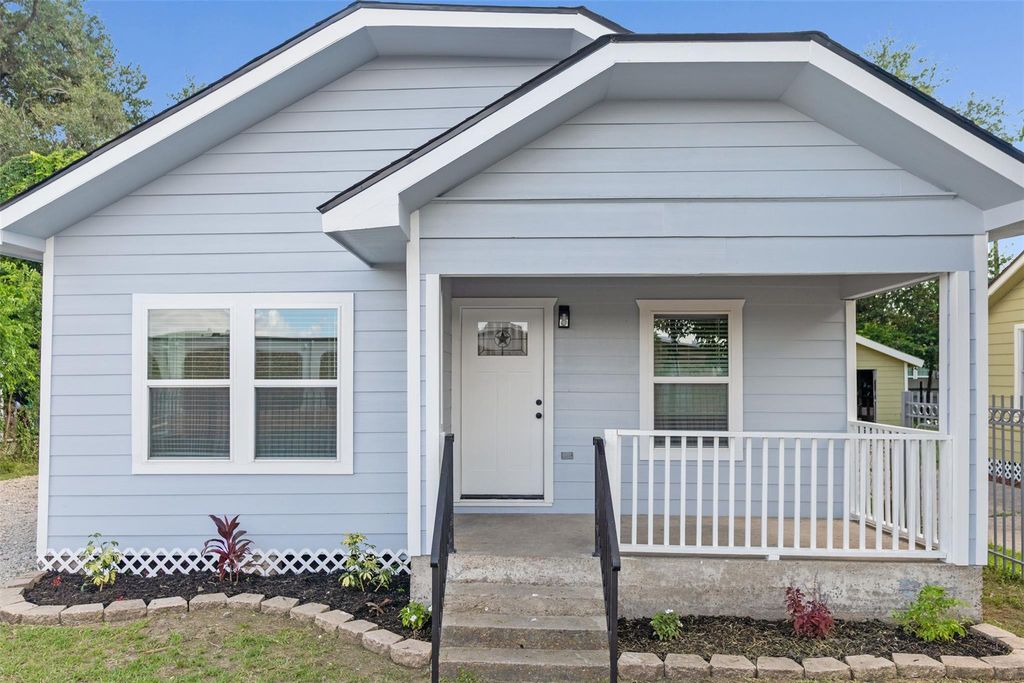7928 Elvera Street, Houston, TX 77012