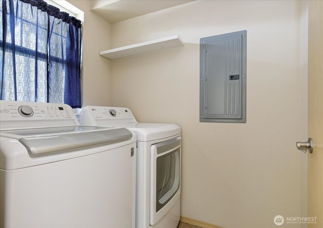 210 SE Melrose Drive, Oak Harbor, WA 98277