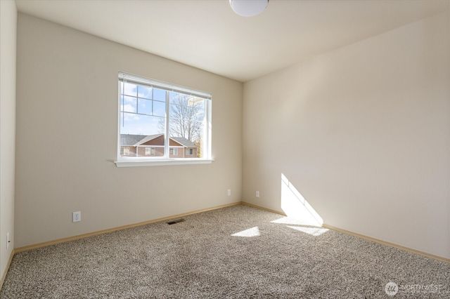 210 SE Melrose Drive, Oak Harbor, WA 98277