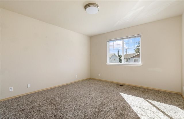 210 SE Melrose Drive, Oak Harbor, WA 98277