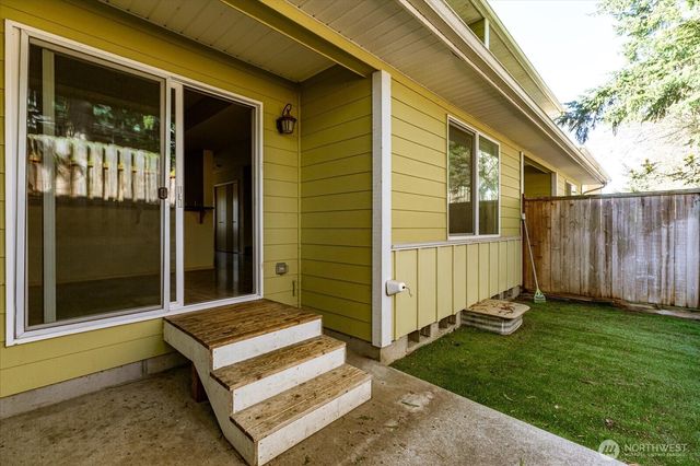 210 SE Melrose Drive, Oak Harbor, WA 98277