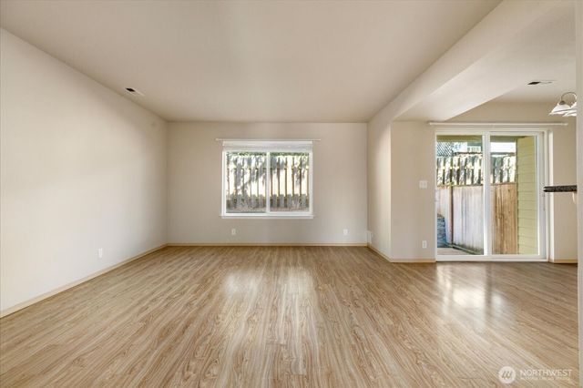 210 SE Melrose Drive, Oak Harbor, WA 98277