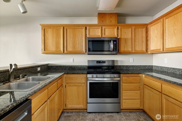 210 SE Melrose Drive, Oak Harbor, WA 98277