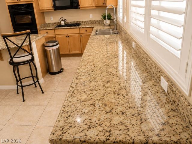 7866 Dancing Leaf Street, Las Vegas, NV 89131