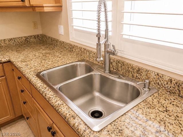 7866 Dancing Leaf Street, Las Vegas, NV 89131