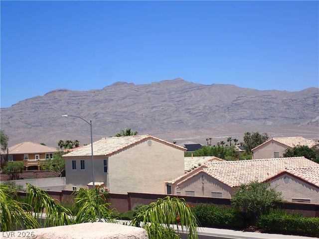 7866 Dancing Leaf Street, Las Vegas, NV 89131