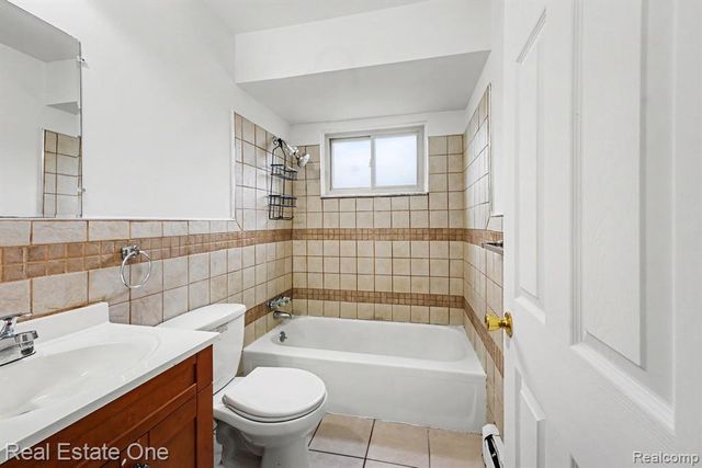1968 Axtell Drive 3, Troy, MI 48084