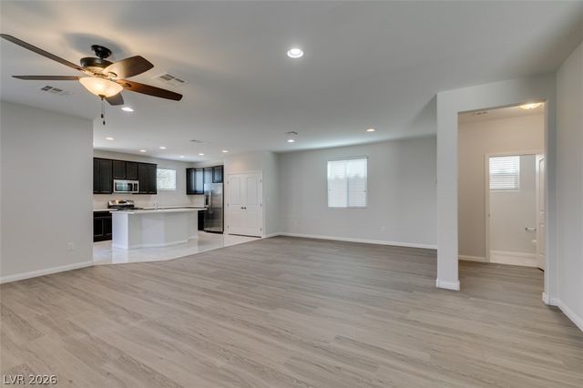 6130 Villa Lante Avenue, Las Vegas, NV 89113