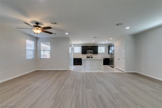 6130 Villa Lante Avenue, Las Vegas, NV 89113