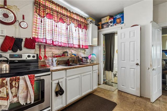 1112 27th ST, Newport News, VA 23607