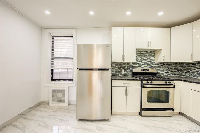 100-25 Queens Boulevard 2R, Forest Hills, NY 11375
