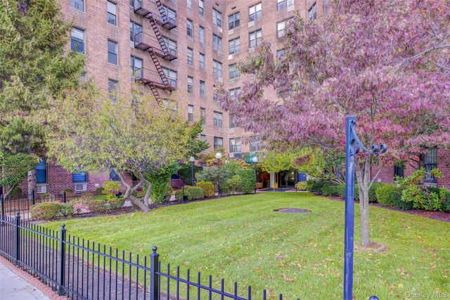 100-25 Queens Boulevard 2R, Forest Hills, NY 11375