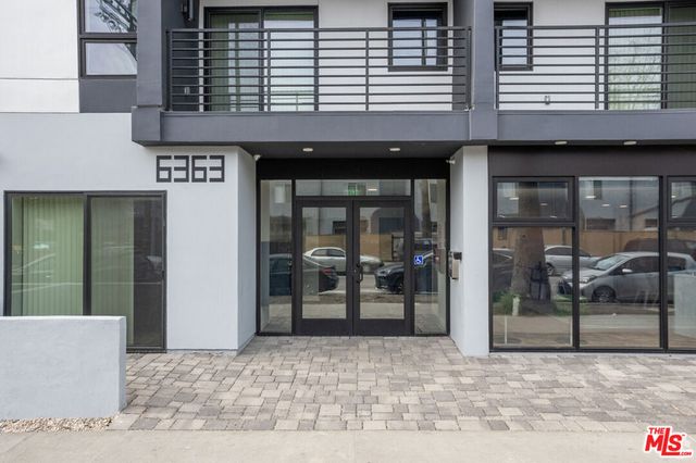 6363 Tyrone Avenue, Van Nuys, CA 91401