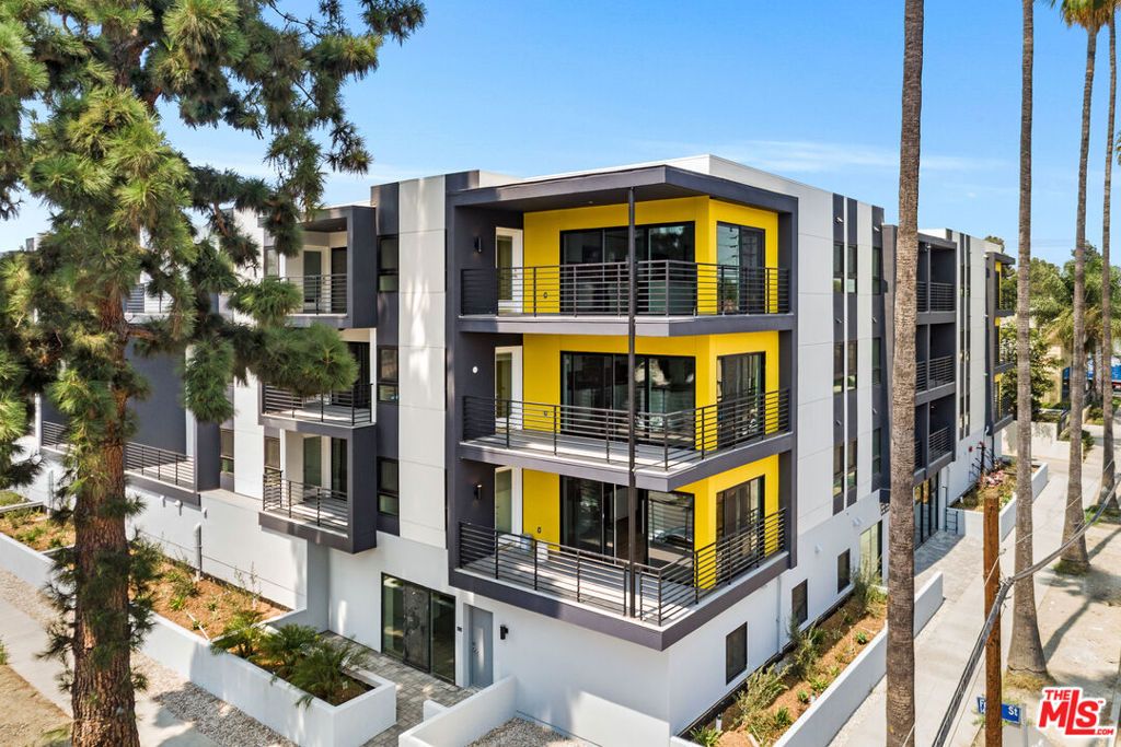 6363 Tyrone Avenue, Van Nuys, CA 91401