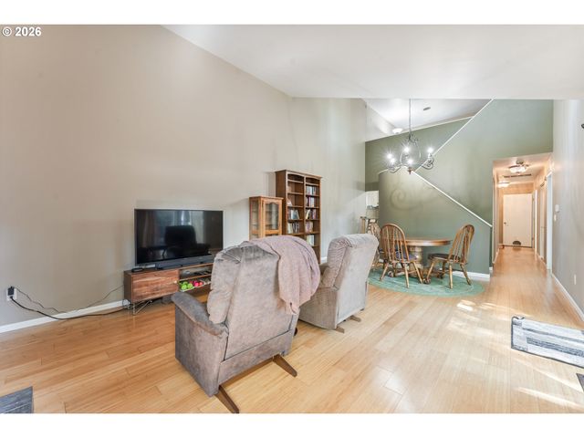 17660 Nw SHOREWOOD Dr, Beaverton, OR 97006