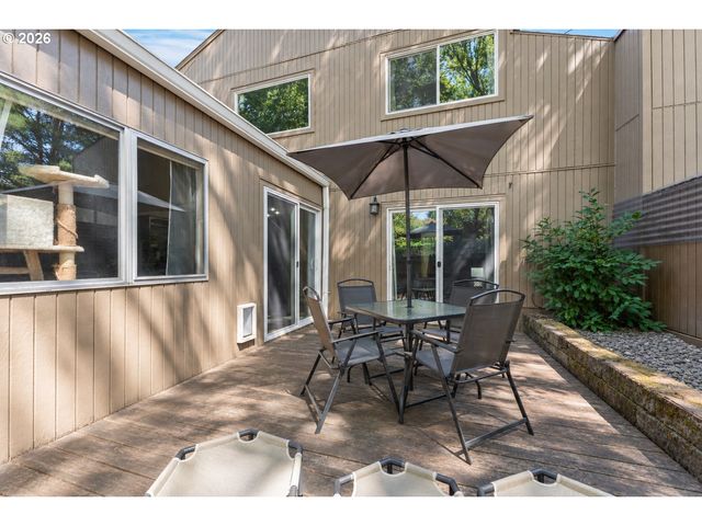 17660 Nw SHOREWOOD Dr, Beaverton, OR 97006