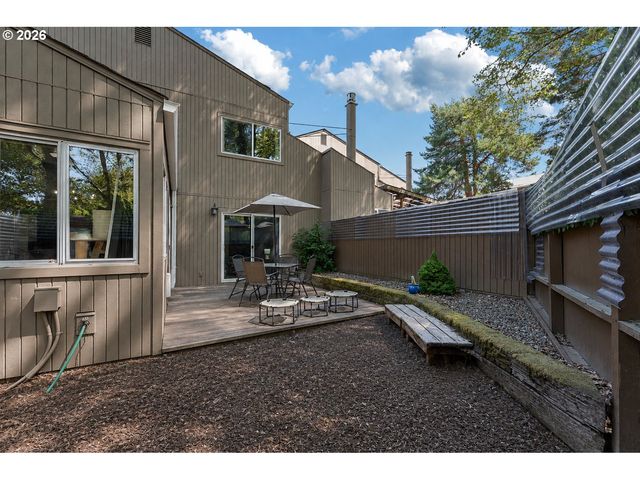 17660 Nw SHOREWOOD Dr, Beaverton, OR 97006