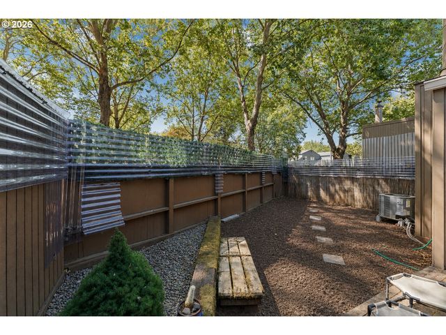 17660 Nw SHOREWOOD Dr, Beaverton, OR 97006