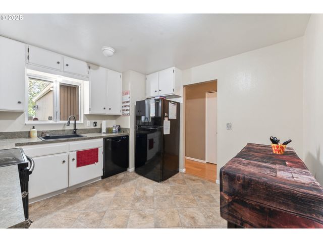 17660 Nw SHOREWOOD Dr, Beaverton, OR 97006