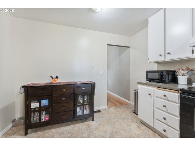 17660 Nw SHOREWOOD Dr, Beaverton, OR 97006