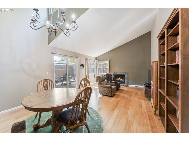 17660 Nw SHOREWOOD Dr, Beaverton, OR 97006
