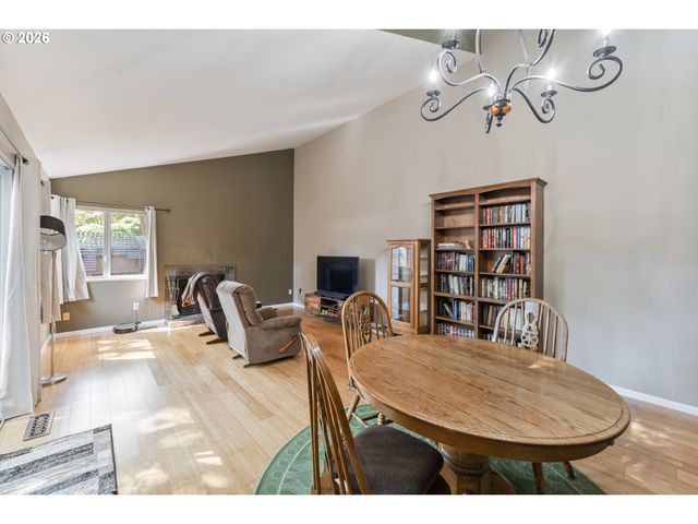 17660 Nw SHOREWOOD Dr, Beaverton, OR 97006