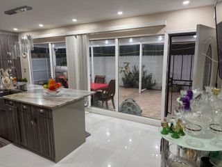 2118 NW 86th St, Miami, FL 33147