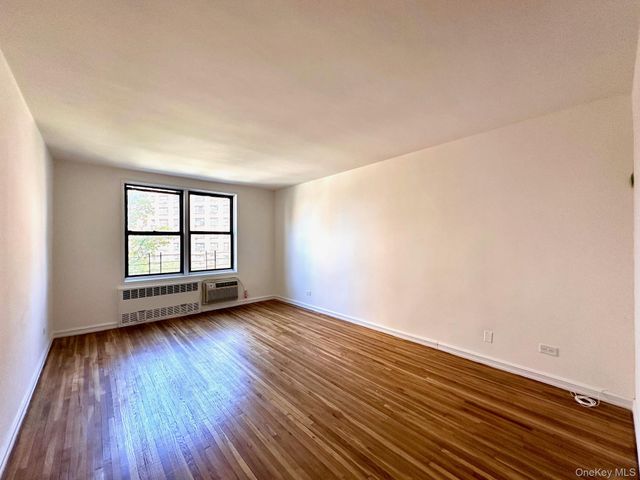 100-25 Queens Boulevard 5G, Forest Hills, NY 11375