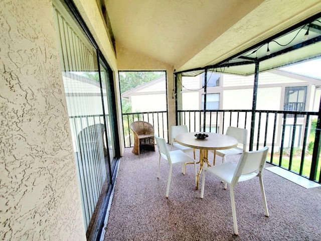 20 WOODLAKE PLACE 20, Oldsmar, FL 34677