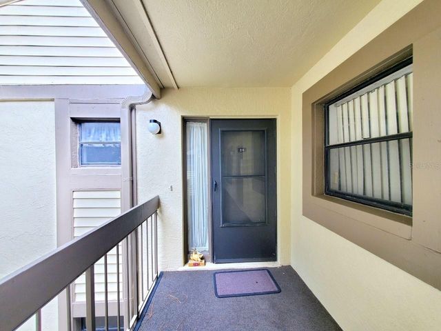 20 WOODLAKE PLACE 20, Oldsmar, FL 34677