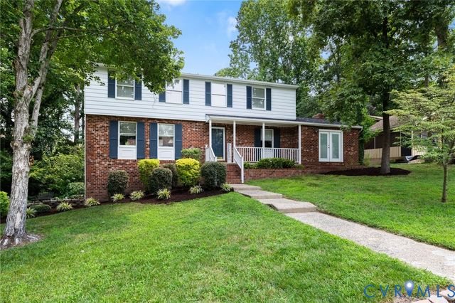 220 Huntington Rd, Colonial Heights, VA 23834