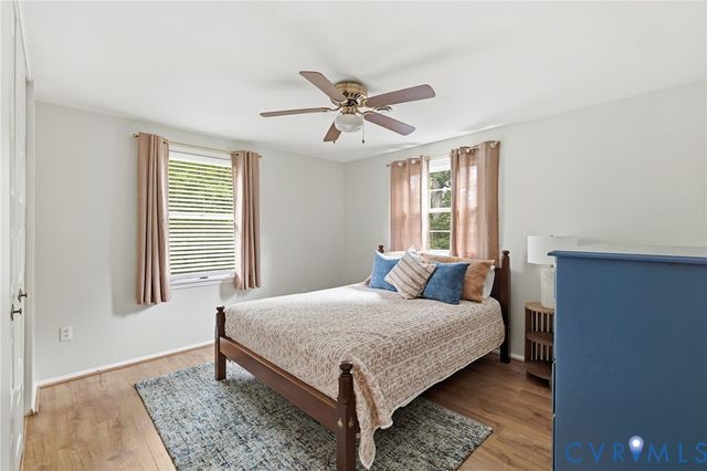 220 Huntington Rd, Colonial Heights, VA 23834