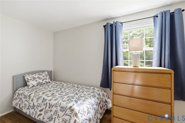 220 Huntington Rd, Colonial Heights, VA 23834