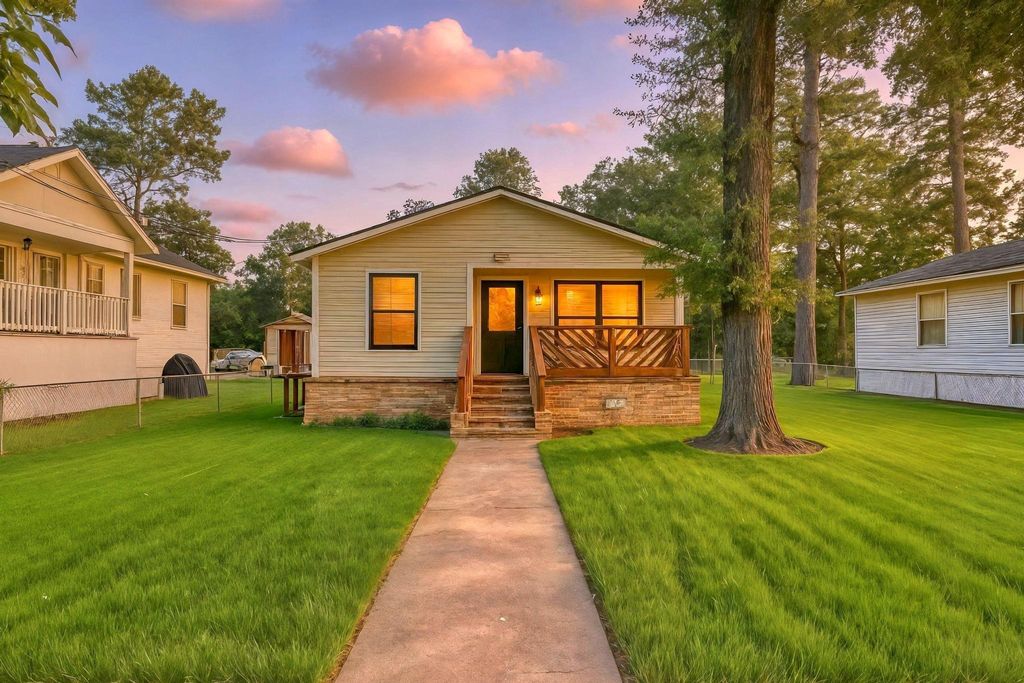 10641 Stafford Drive, Houston, TX 77093