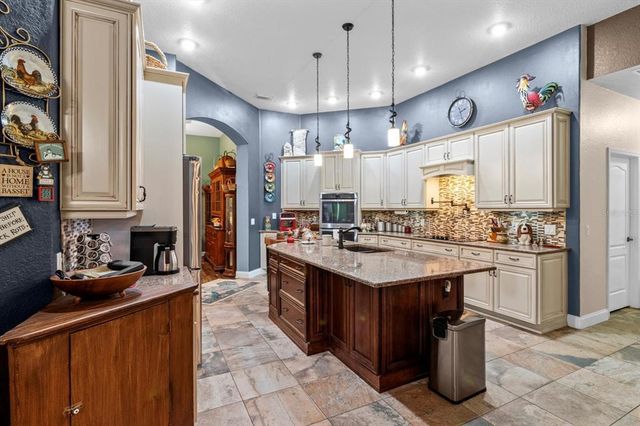 7451 SE 24TH TERRACE, Ocala, FL 34480