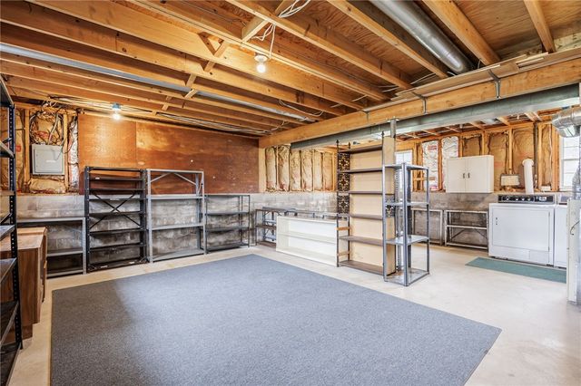 1783 Erie Station Road, Henrietta, NY 14467