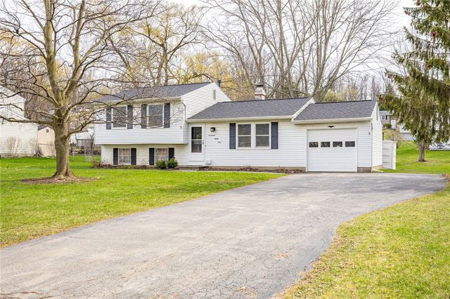 1783 Erie Station Road, Henrietta, NY 14467