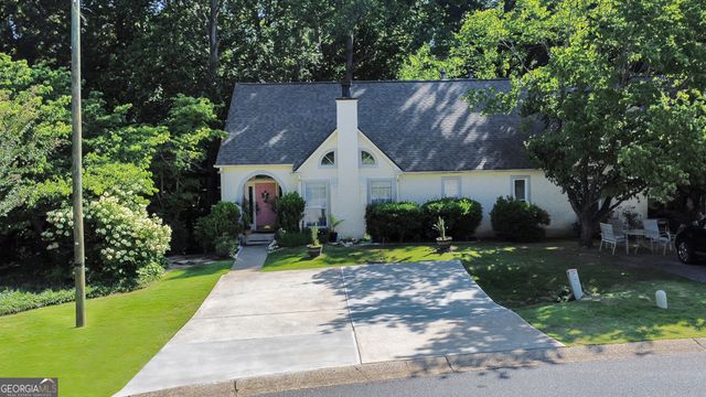4135 Lake Mist Drive NW, Kennesaw, GA 30144